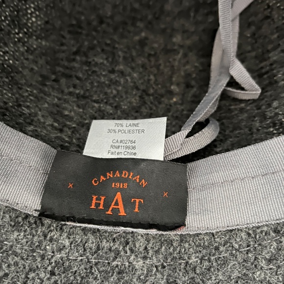 Canadian wool hat - Picture 7 of 7